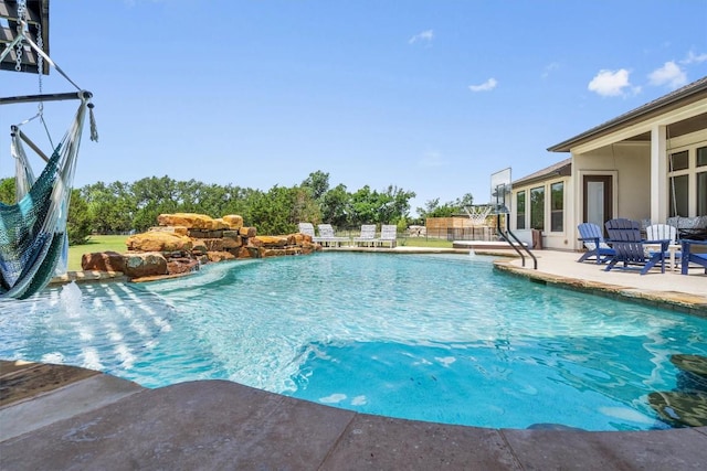 205 Honey Locust Cv, Leander, TX 78641 - swimming pool with a patio
