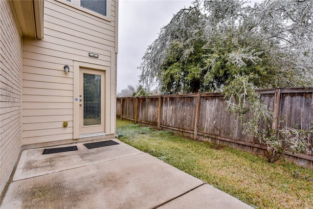 903 Fork Ridge Path, Round Rock, TX 78665 - property entrance featuring a patio area