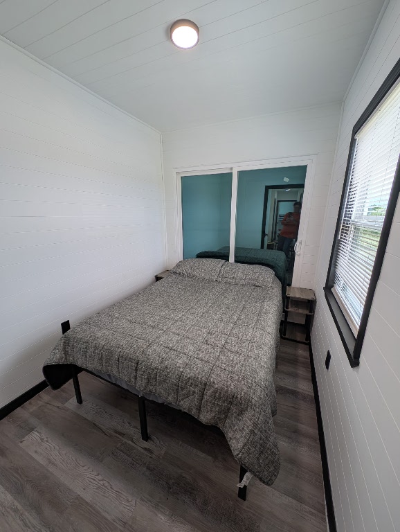1118 County Road 447, Waelder, TX 78959