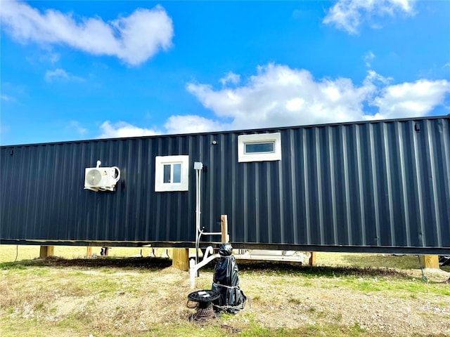 1118 County Road 447, Waelder, TX 78959