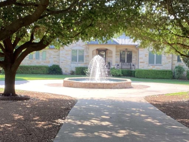1621 Legends Pkwy, Kingsland, TX 78639 - view of front facade featuring stone siding