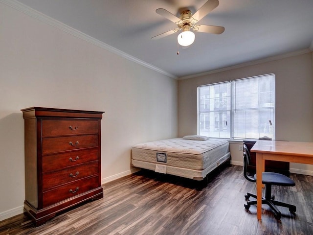 501 W 26th St Unit 102, Austin, TX 78705 - bedroom featuring dark wood-style floors, crown molding, ceiling fan, and a desk
