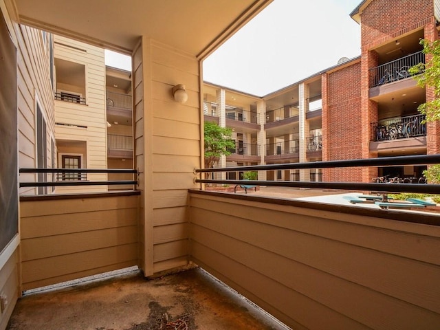 501 W 26th St Unit 102, Austin, TX 78705 - view of balcony