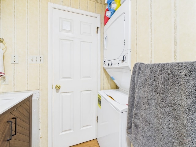 3111 Tom Green St Unit 208, Austin, TX 78705 - laundry room with stacked washer / drying machine