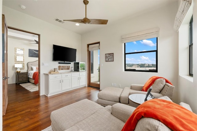 1404 Hurst Creek Rd, Austin, TX 78734 - living room with a ceiling fan, wood finished floors, and recessed lighting