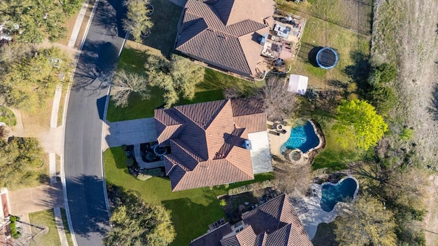 11208 Woodland Hills Trl, Austin, TX 78732 - drone / aerial view of a pool