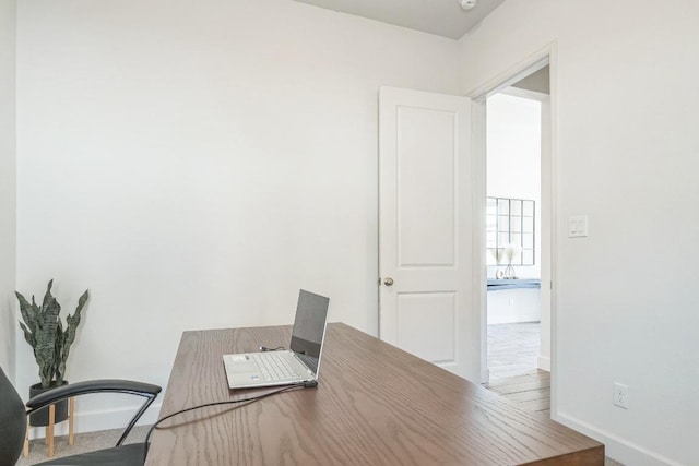 14521 Kira Ln, Manor, TX 78653 - home office with baseboards