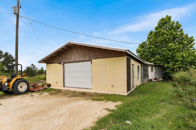 12212 Ballerstedt Rd, Elgin, TX 78621 - detached garage featuring driveway