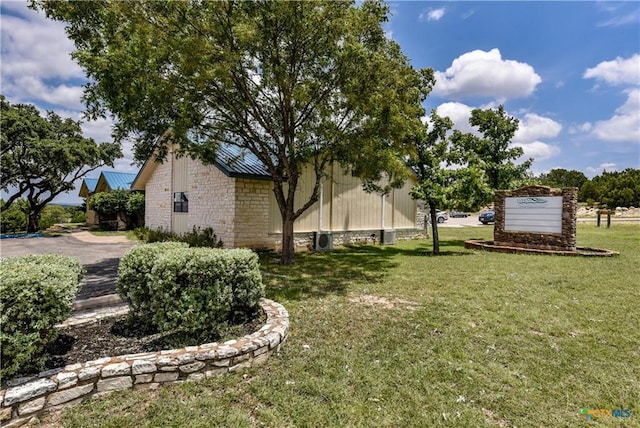 3216 Poe Cv Unit 5D, Lago Vista, TX 78645 - view of green lawn