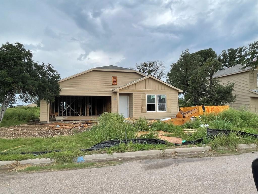 108 Fred Patrick Dr, Killeen, TX 76542 - view of front of house with board and batten siding