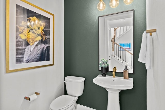 435 Emory Crossing Blvd, Hutto, TX 78634 - half bathroom featuring toilet