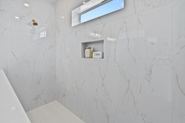 435 Emory Crossing Blvd, Hutto, TX 78634 - full bath with a tile shower