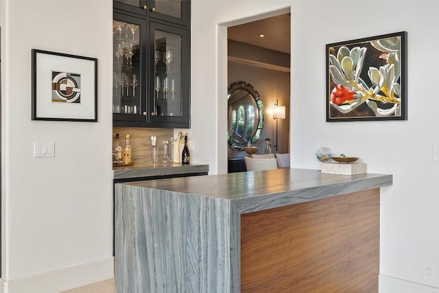 1508 Mesa Ridge Ln, Austin, TX 78735 - view of indoor wet bar