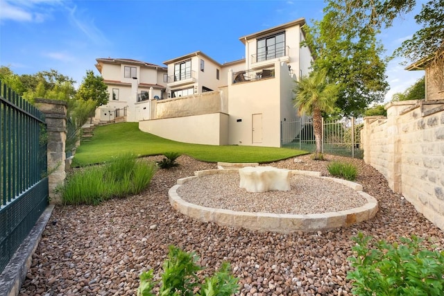 1508 Mesa Ridge Ln, Austin, TX 78735 - view of yard with a balcony
