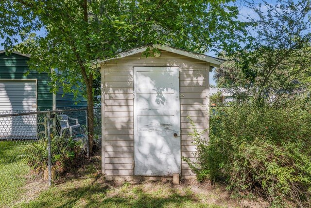 628 S Madison St, La Grange, TX 78945 - photo 22