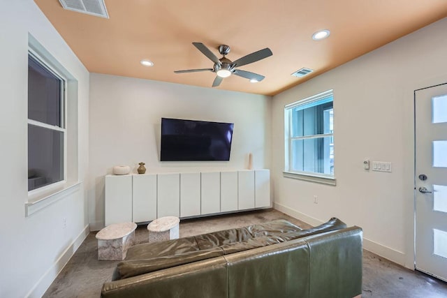 7311 Providence Ave Unit B, Austin, TX 78752 - living room featuring recessed lighting and a ceiling fan