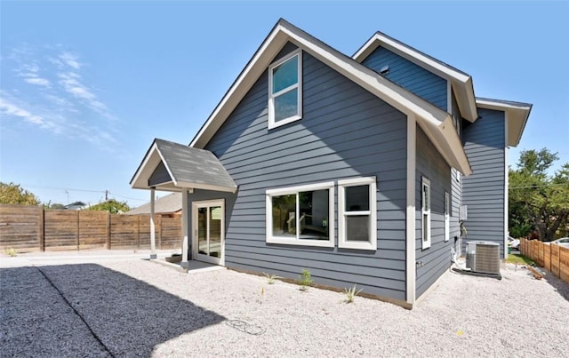 7306 Carver Ave Unit 1, Austin, TX 78752 - back of house featuring a fenced backyard