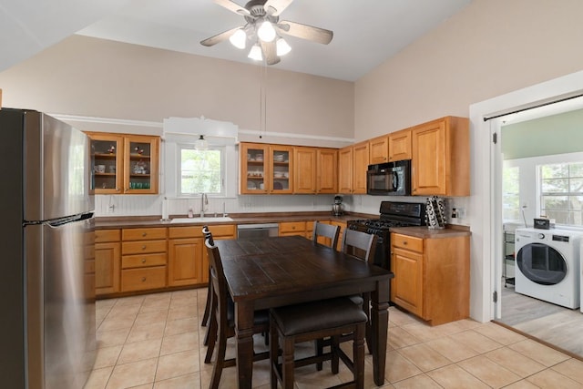 515 Wolf St, Schulenburg, TX 78956 - photo 11