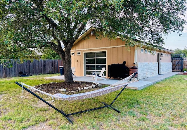 313 Polo Pony, Liberty Hill, TX 78642 - view of garage