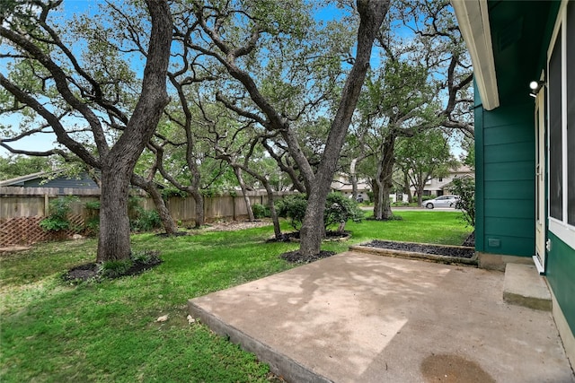 6900 Tesoro Trl, Austin, TX 78729 - view of yard with a patio