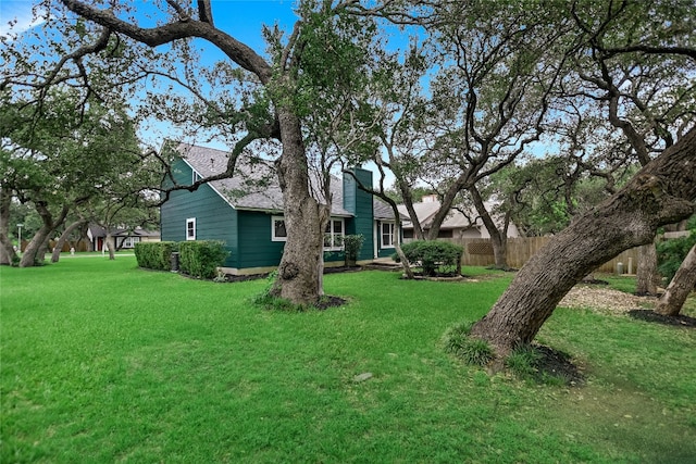 6900 Tesoro Trl, Austin, TX 78729 - view of yard