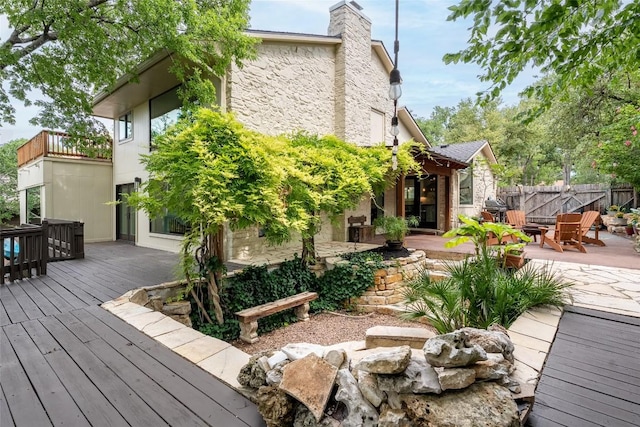 4604 Fawnwood Cv, Austin, TX 78735 - view of wooden terrace