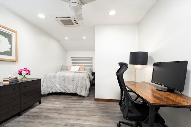 4604 Fawnwood Cv, Austin, TX 78735 - bedroom with light wood-style floors, an office area, and recessed lighting