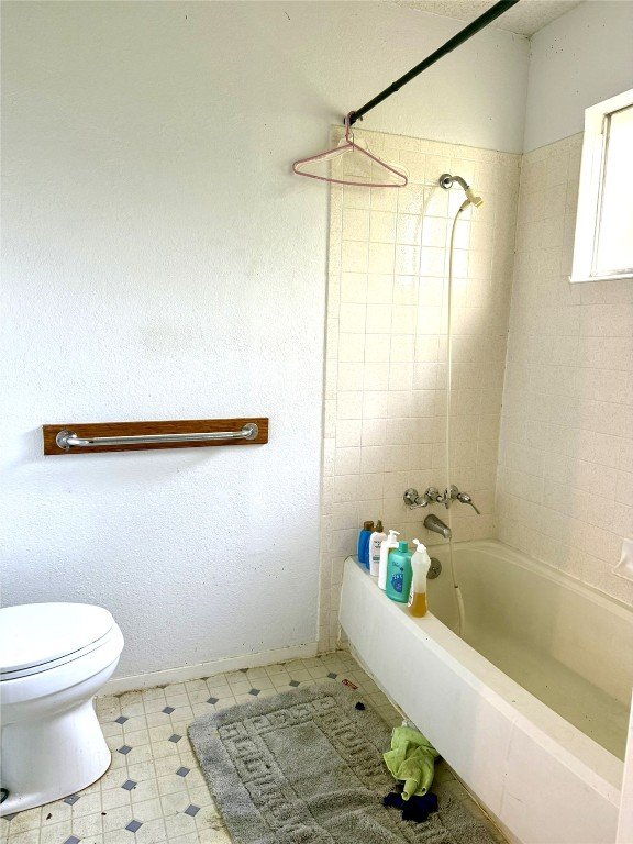 8306 Hanbridge Ln, Austin, TX 78736 - full bath with  shower combination and tile patterned floors