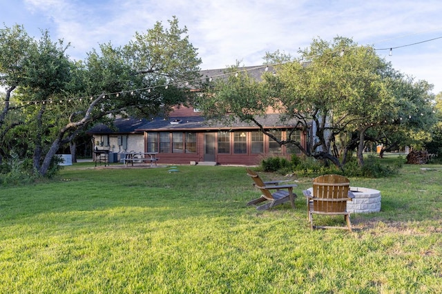 13100 N Ridge Cir, Leander, TX 78641 - back of property featuring a yard