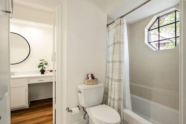 8200 Neely Dr Unit 119, Austin, TX 78759 - full bath with vanity, shower / tub combo, and wood finished floors