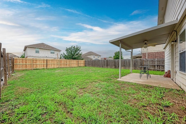 3417 Tralagon Trl, Pflugerville, TX 78660 - fenced backyard with ceiling fan and a patio