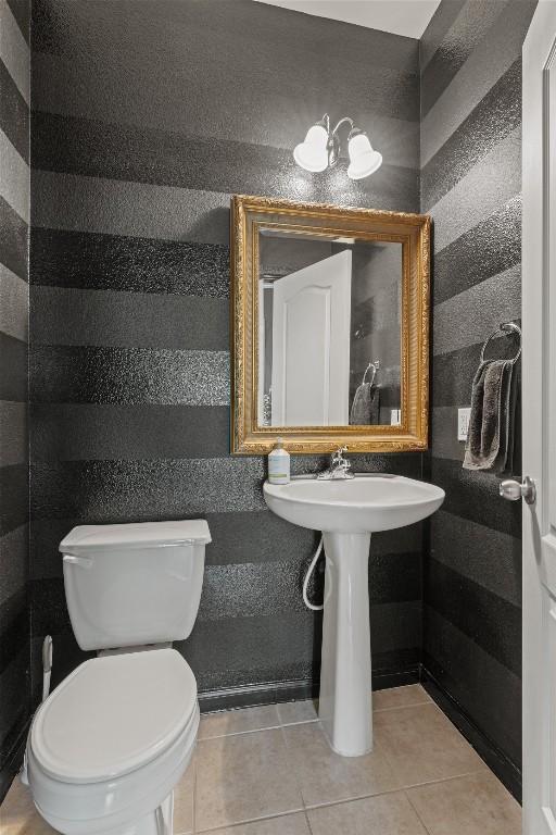 2611 Terlingua Dr, Cedar Park, TX 78613 - bathroom with toilet and tile patterned flooring