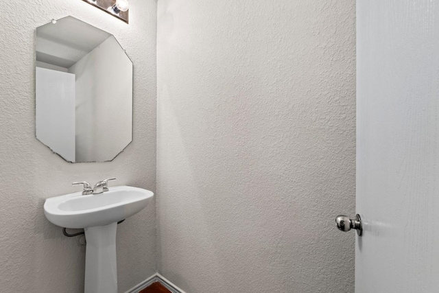 4608 Acers Ln, Austin, TX 78725 - view of bathroom