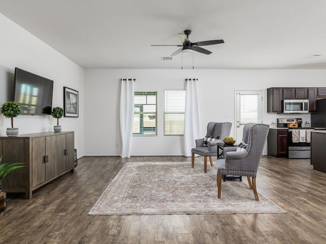 752 Circle Way Unit 35H, Jarrell, TX 76537 - photo 4
