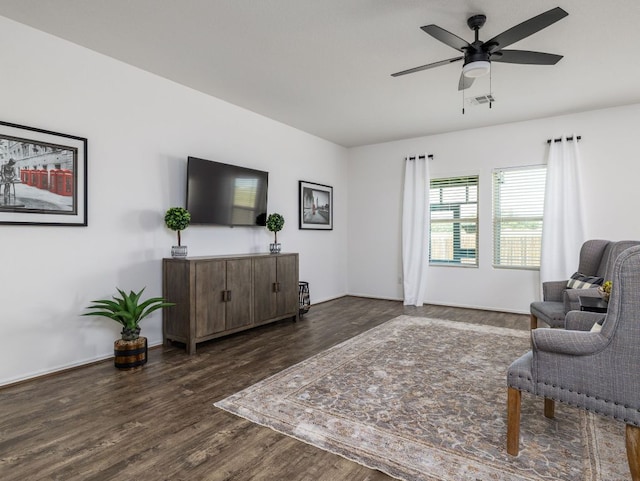 752 Circle Way Unit 35H, Jarrell, TX 76537 - living area with wood finished floors and ceiling fan