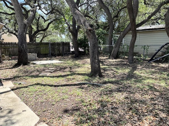 2503 S 4th St, Austin, TX 78704 - view of fenced backyard