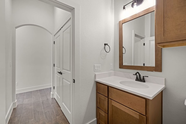 182 W Torrey St, New Braunfels, TX 78130 - bathroom with vanity and baseboards