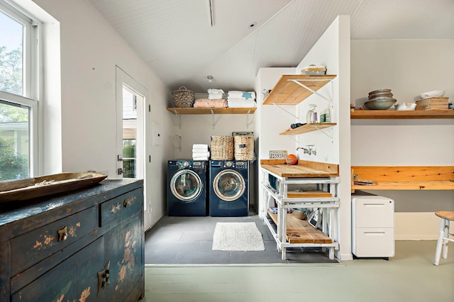 5204 Cueva Dr, Austin, TX 78738 - laundry area with washer and dryer