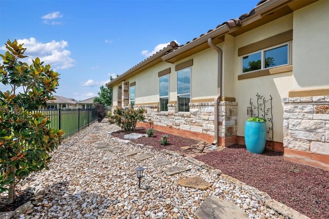 109 Limestone Dr, Georgetown, TX 78628 - photo 31