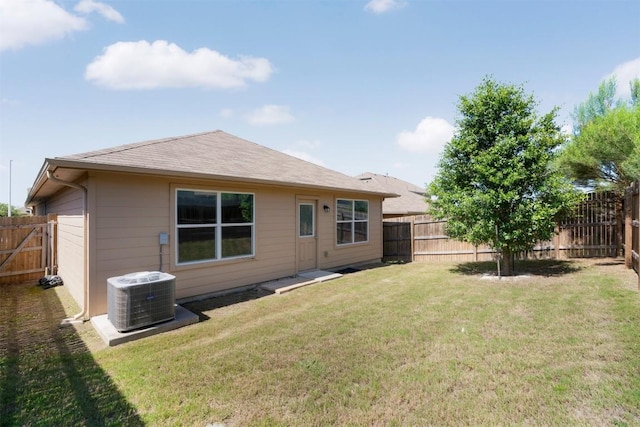 2010 Grow Ln, Austin, TX 78754 - rear view of house with a fenced backyard