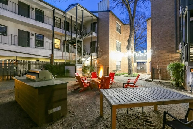 203 E 31st St Unit 206, Austin, TX 78705 - view of property's community featuring a fire pit