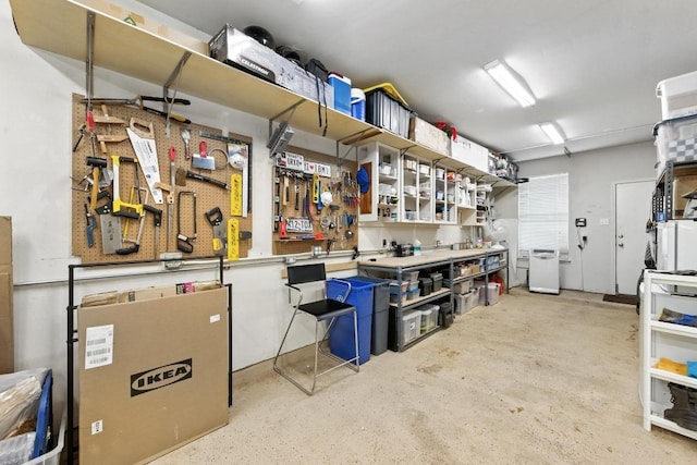 12532 Labrador Cv, Austin, TX 78729 - garage with a workshop area