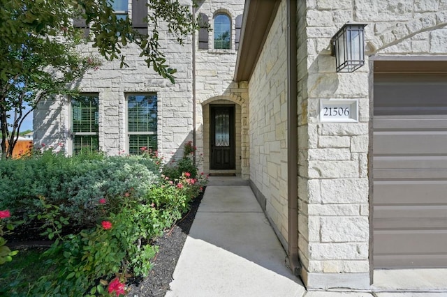 21506 Greylag Dr, Pflugerville, TX 78660 - entrance to property featuring stone siding
