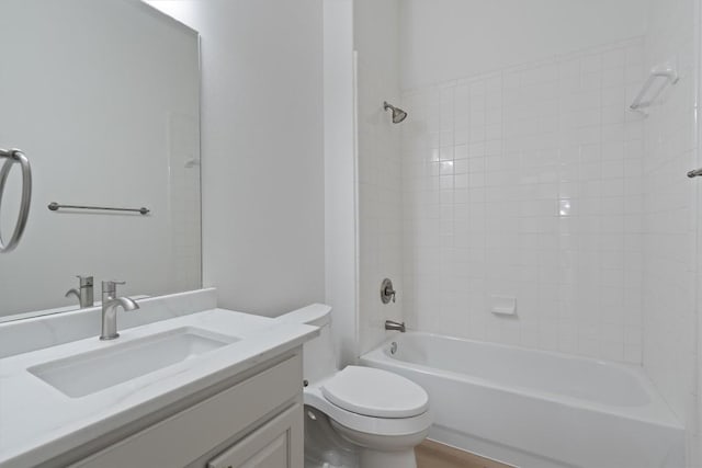 10303 Spicewood Pkwy, Austin, TX 78750 - bathroom with vanity and shower / bathtub combination