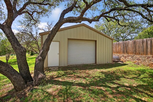 127 W Stonecastle Dr, Granite Shoals, TX 78654 - view of detached garage