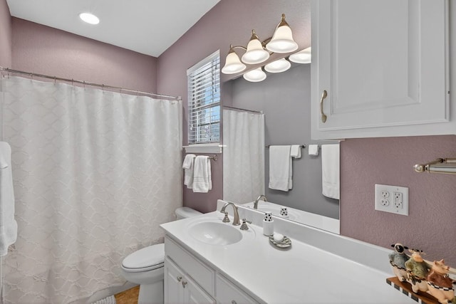 127 W Stonecastle Dr, Granite Shoals, TX 78654 - bathroom featuring vanity, a textured wall, and curtained shower