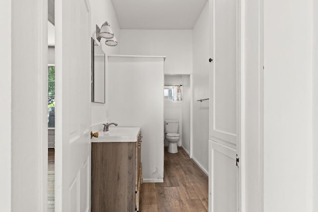 102 S Western Ave, Lampasas, TX 76550 - bathroom with vanity and wood finished floors