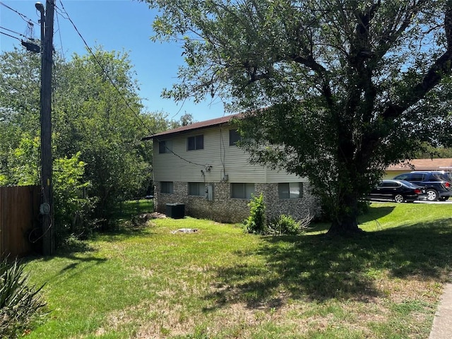 6005 Walnut Hills Dr, Austin, TX 78723 - view of yard