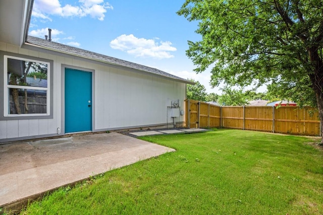 7913 W Gate Blvd Unit A, Austin, TX 78745 - view of yard with a patio