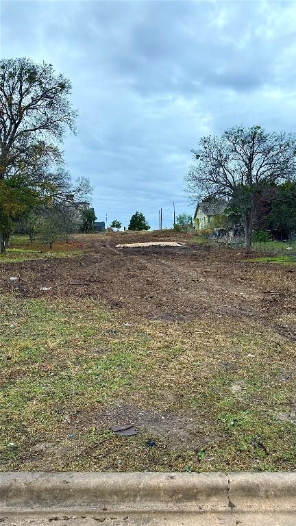2404 Thrasher Ln, Austin, TX 78741 - photo 2